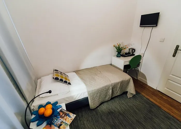 A&j Mostowa Old Town Apartman *